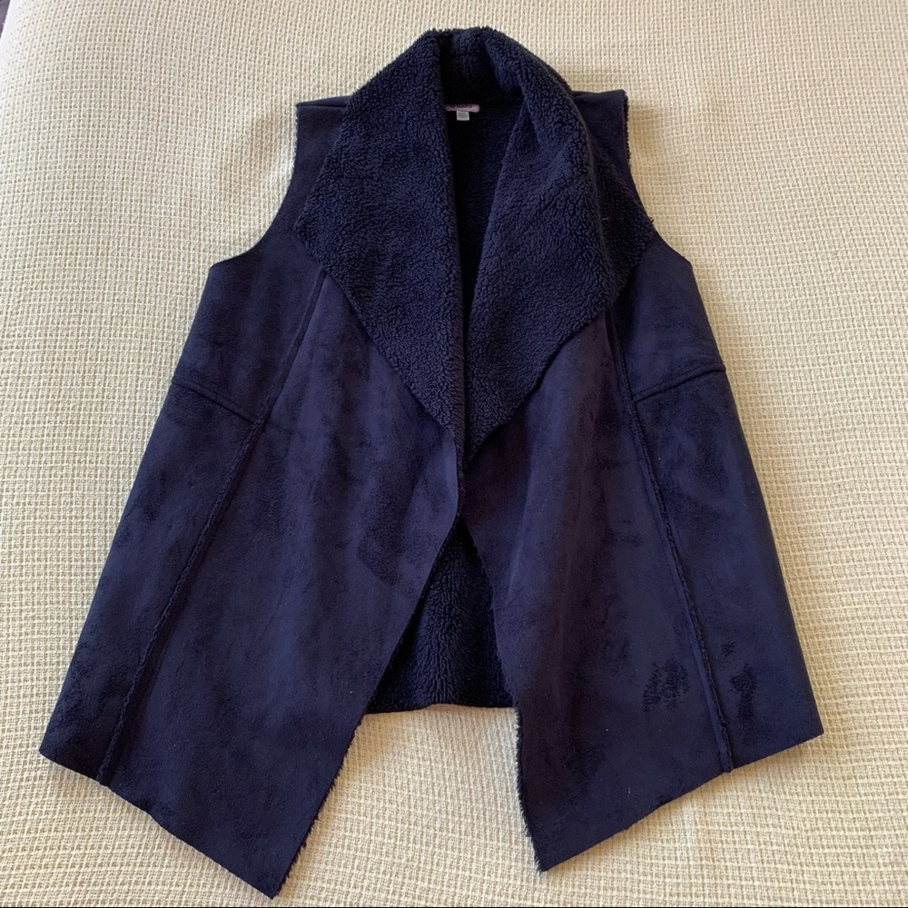 Black faux shearling vest